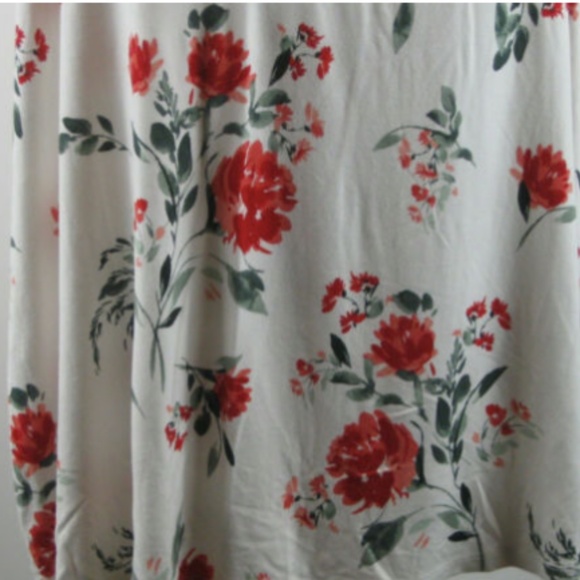 Torrid Super Soft Ivory Floral Lattice Ruffle Sleeve Top Size 0x - Picture 2 of 6